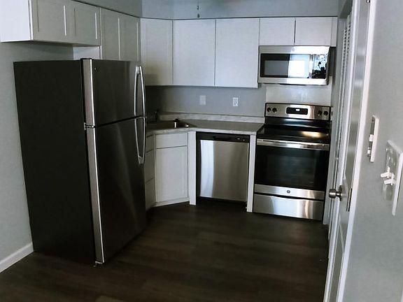 2nd image of 9429 Green Park Gardens Dr #A