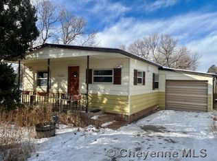 4708 Piccadilly Dr, Cheyenne, WY 82009