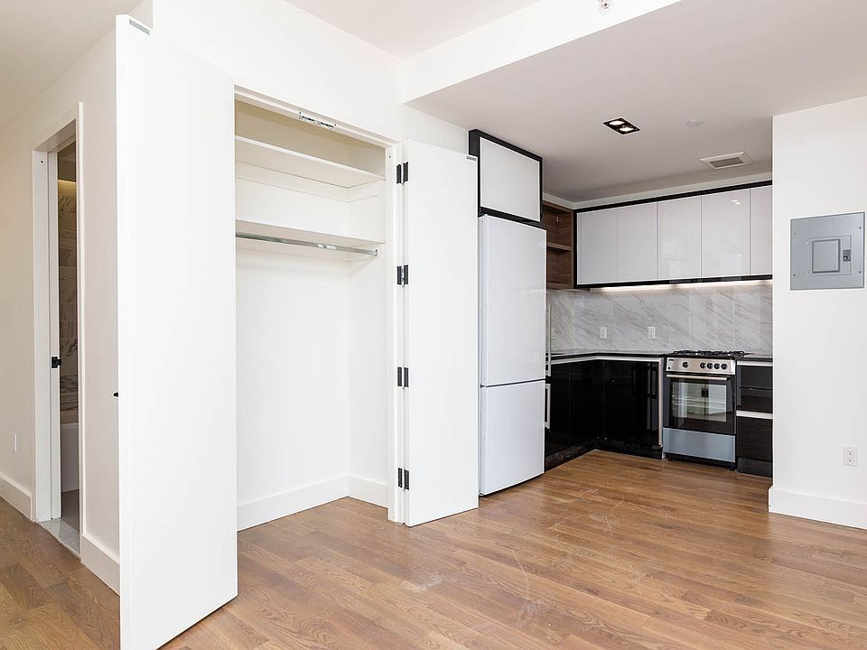 1st image of 581 Ocean Pkwy APT 7C
