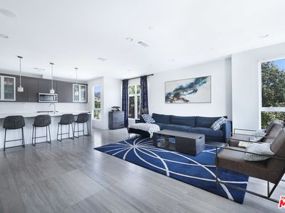 5626 Observation Ln, Los Angeles, CA, 90028