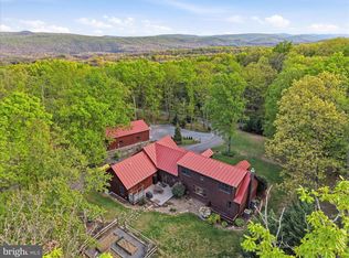 330 Sideling Mountain Dr, Paw Paw, WV 25434