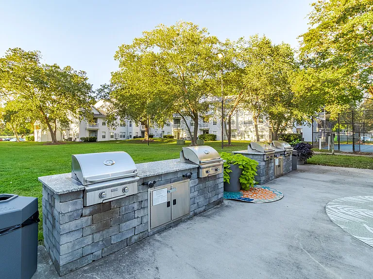 Reflections Apartments — Photo 36