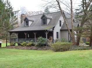 10417 Wisner Rd, Kirtland, OH 44094