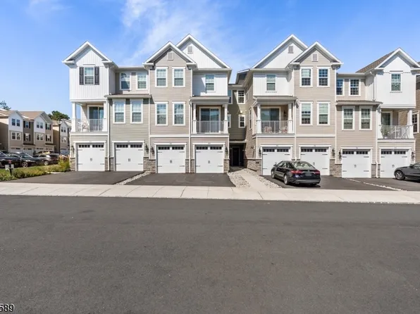 104 Iris Ct, Warren Twp., NJ 07059