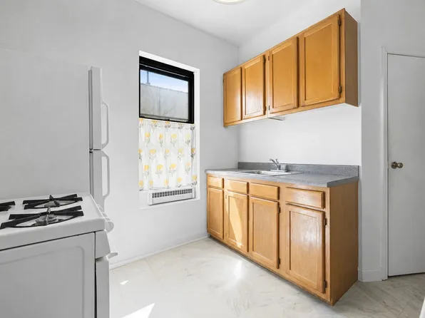 402 E 69th St APT 30, New York, NY 10021