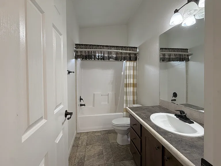 2828 Jerry St — Photo 22