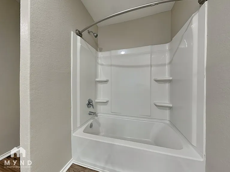 3910 Colemans Run — Photo 9