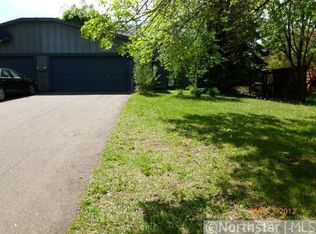 10976 Swallow St NW, Coon Rapids, MN 55433