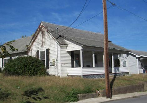 2nd image of 124 16th St