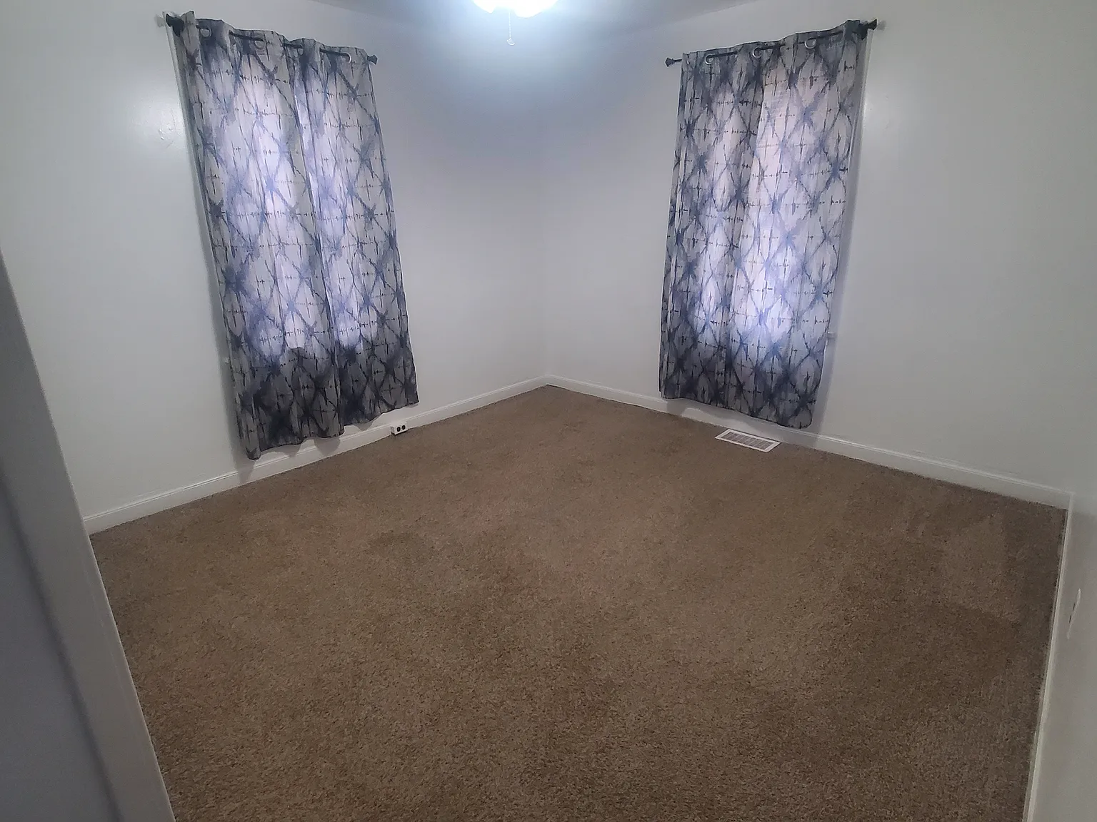 2 bed, $1,800 — Photo 2