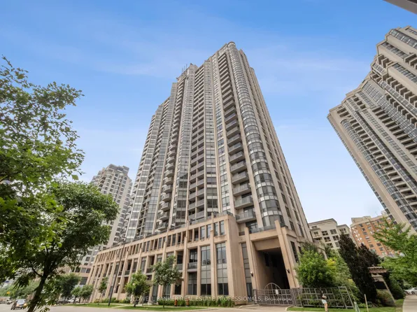 10 Northtown Way, Toronto, ON