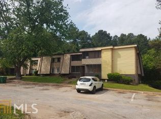5909 Sutcliffe Sq, Lithonia, GA