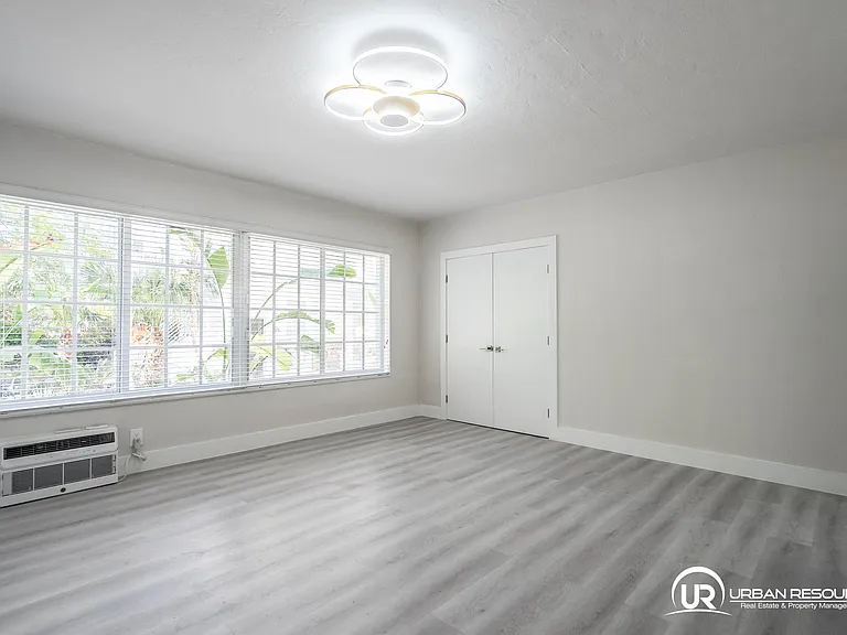 2420 Flamingo Dr #2 — Photo 18