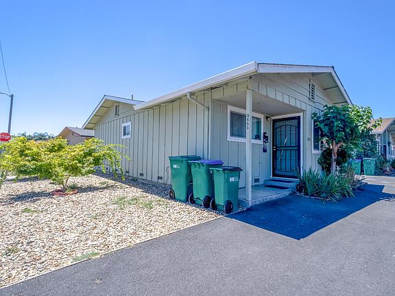 2nd image of 3551 De Ovan Ave