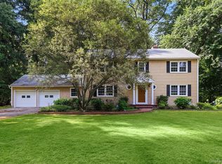 10 Hawthorne Way, Hartsdale, NY 10530