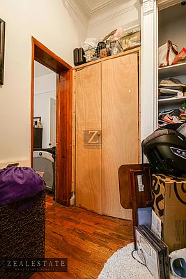 Rented by ZealEstate Group Inc | media 15