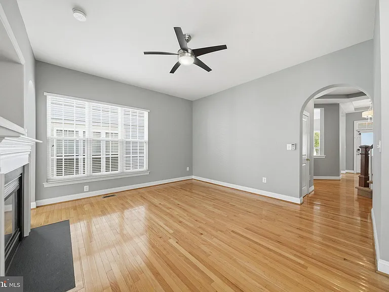 13131 Clarksburg Square Rd — Photo 16
