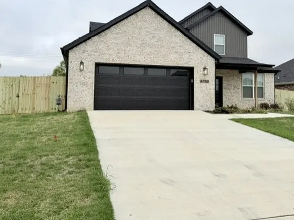 4750 Cowboy St, Springdale, AR 72762