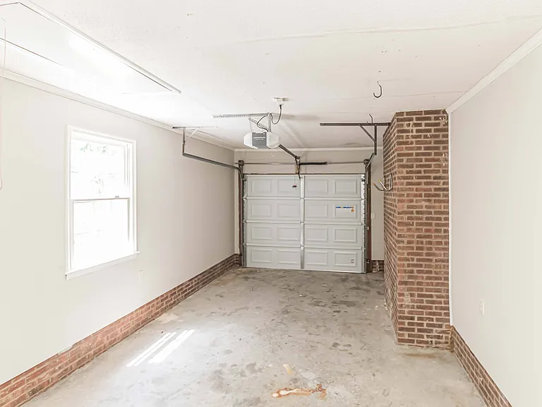 108 Fox Run Cir — Photo 9