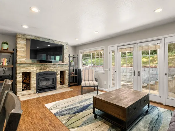 5371 Elite Ct, Placerville, CA 95667