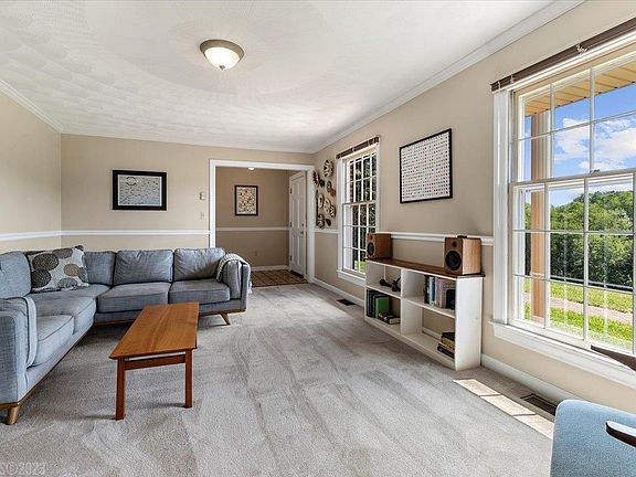 5th image of 3823 Indian Meadow Dr