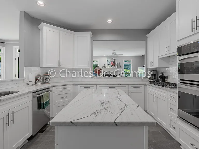 3655 Brisbane Dr — Photo 9