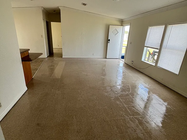 712 Arkansas Ave — Photo 10
