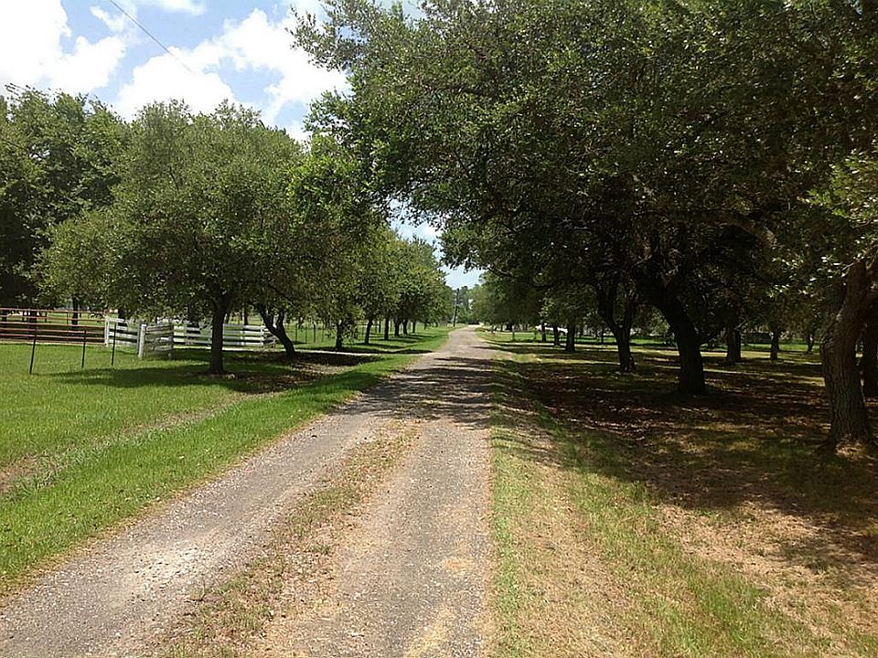 2nd image of 9514 Uzzell Rd
