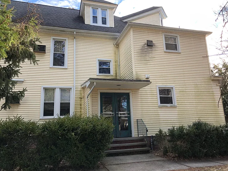 32 Forbus St #A — Photo 12