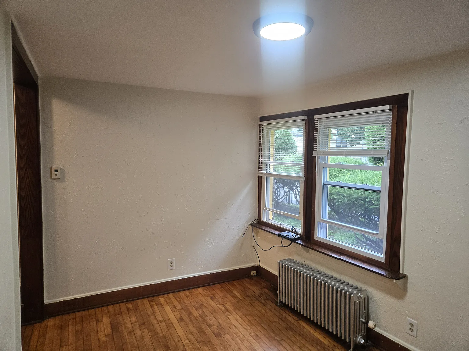 Suncrest Court - 3 — Photo 2