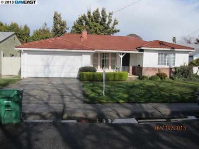 18132 Via Valencia, San Lorenzo, CA, 94580