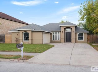 1025 Vamonos Dr, Brownsville, TX 78526
