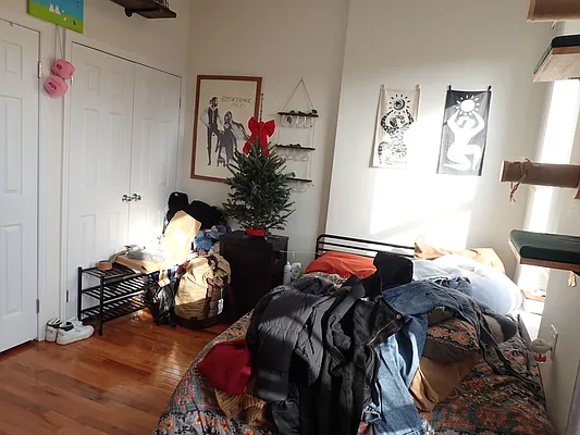 Rented by Hakeem Shahid, LREB | media 10