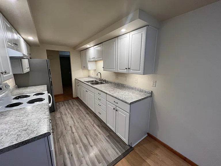 420 N Turner St #3 — Photo 6