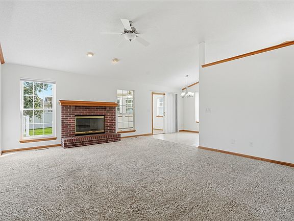 5th image of 6805 Stone Terrace Dr SW