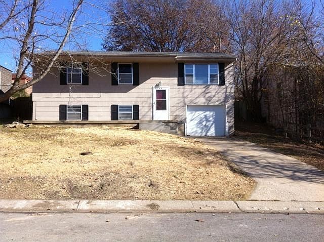 1st image of 46 Florentina St