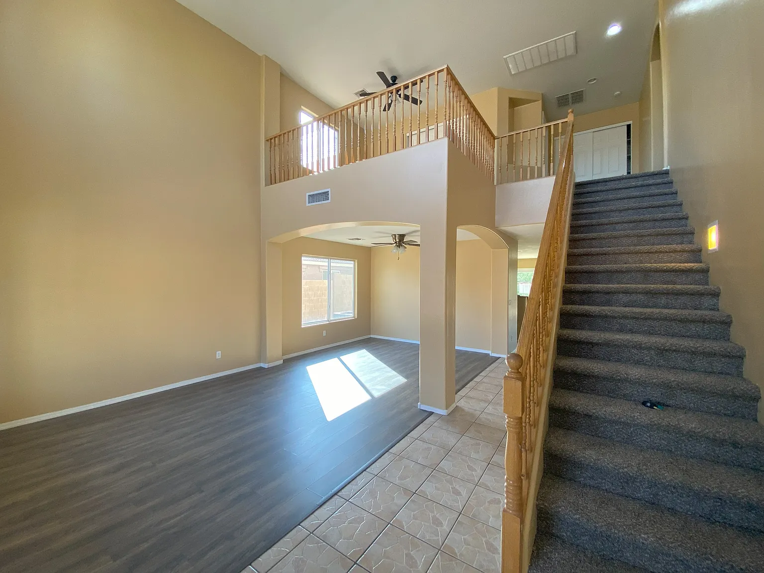 4 bed, 2.5 bath, 2544 sqft, $2,800 — Photo 3