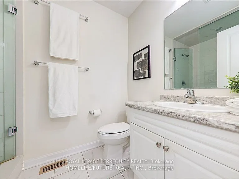 2412 Fall Harvest Cres — Photo 30