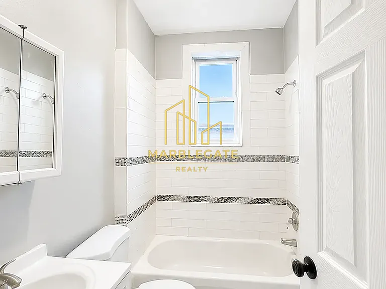 233 Littleton Ave #11E — Photo 9