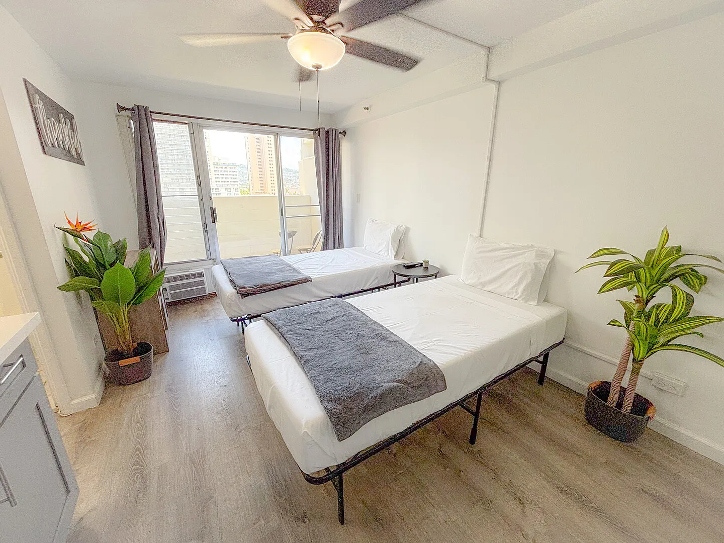 Refreshing Kuhio Village Studio — Photo 2