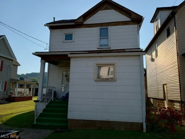 2106 Charles St, Wellsburg, WV 26070