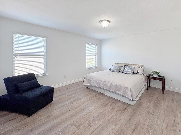 251 Triumph Rd — Photo 19