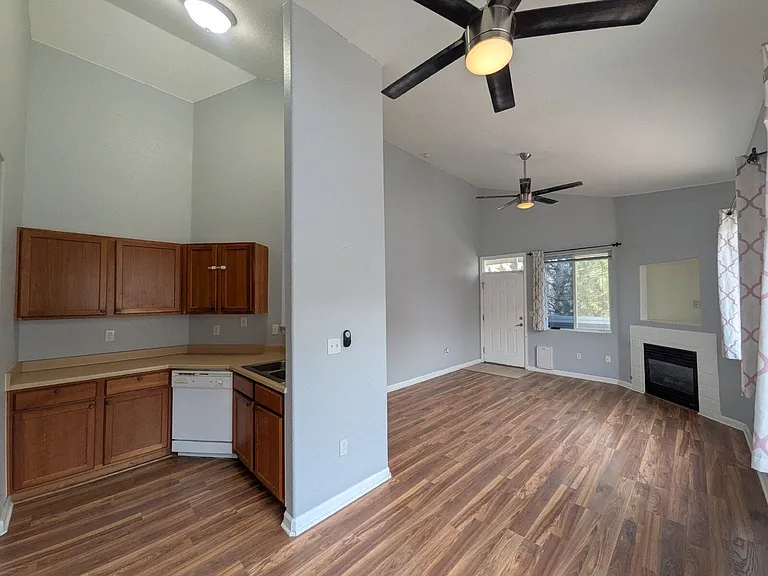 1049 S Walden Way #259 — Photo 3