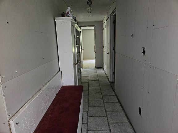 5th image of 14 Bellmore Drive