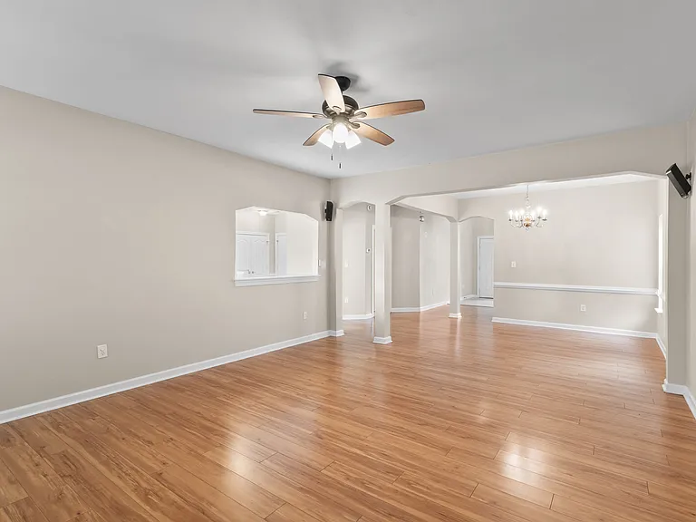 712 Tallahassee Dr — Photo 8