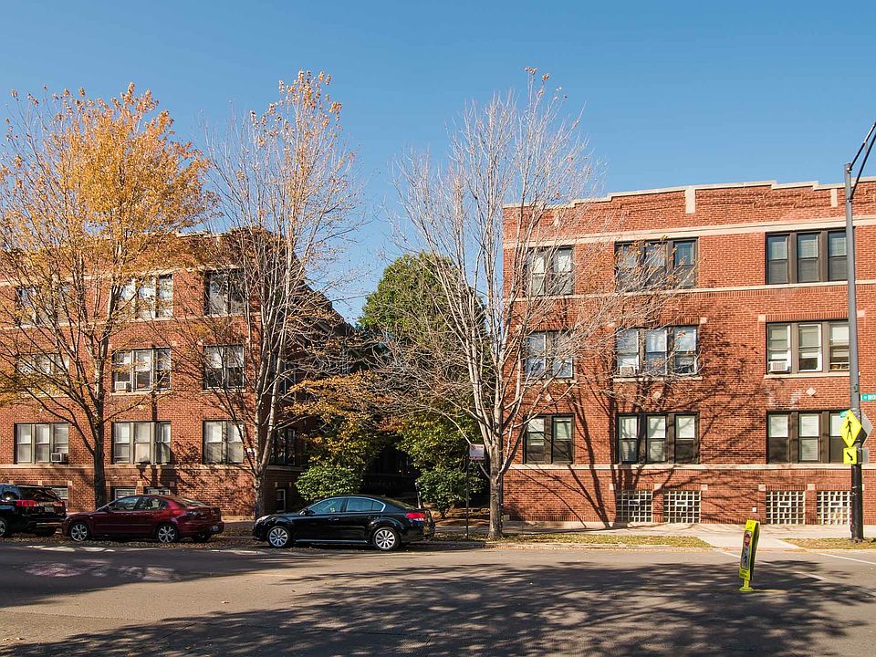 1st image of 2106 W Montrose Ave