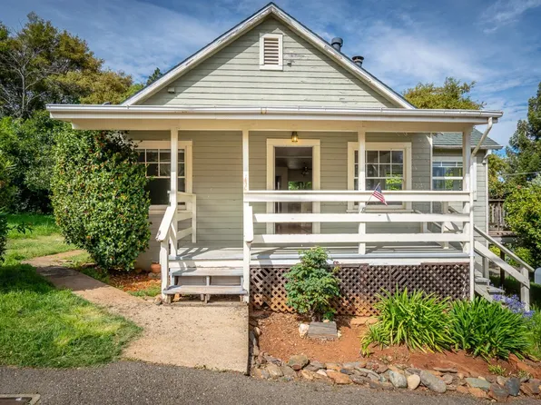 205 Foothill Dr, Sutter Creek, CA 95685