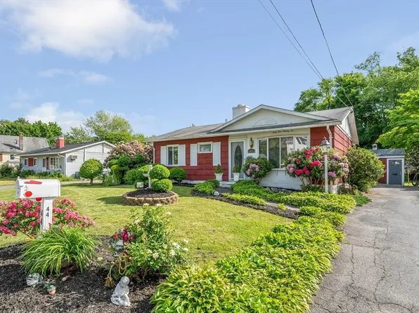 44 Hurley Ave, Dracut, MA 01826