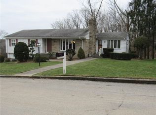 44 Linwood Dr, Johnston, RI 02919