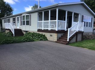30160 Olinda Trl TRAILER 323, Lindstrom, MN 55045